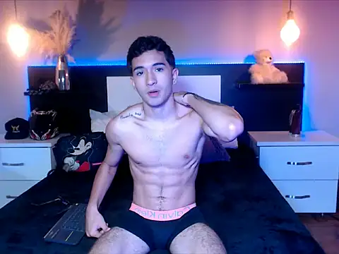 Snapshot of eriikjoness chatting on 10/03/25, 02:25 eriikjoness online show from 10/03/25, 02:25