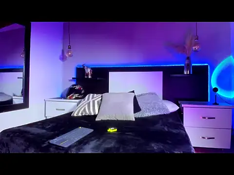 Snapshot of eriikjoness chatting on 11/25/25, 07:14 eriikjoness online show from 11/25/25, 07:14