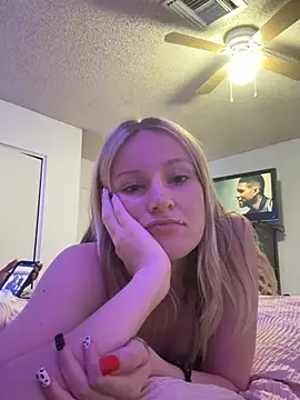 xoxooloveee online show from 07/03/26, 03:35