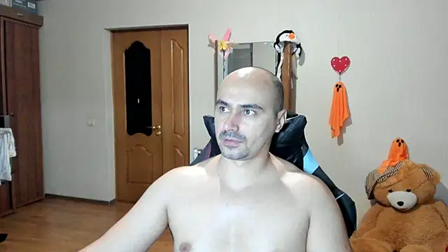 Snapshot of Gri_SH chatting on 11/11/25, 04:18 Gri SH online show from 11/11/25, 04:18