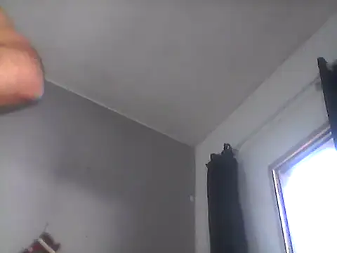 Snapshot of Luccaskonig chatting on 12/14/25, 06:23 Luccaskonig online show from 12/14/25, 06:23