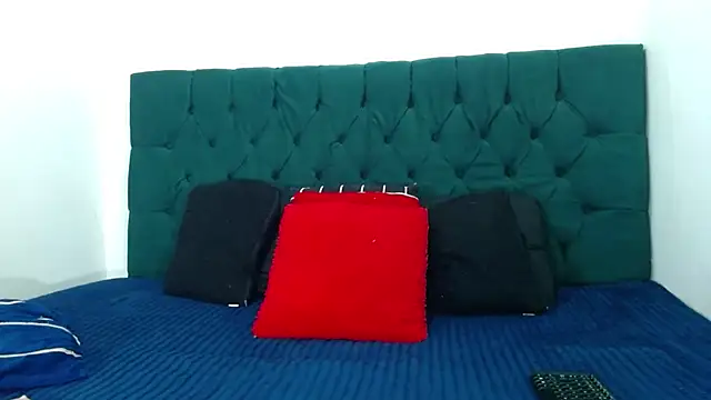 Ariatnaanddilan online show from 11/30/25, 07:07