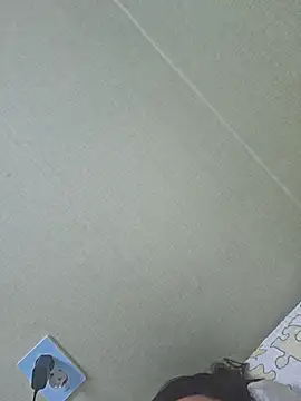 sklkeee05 online show from 09/24/25, 03:54