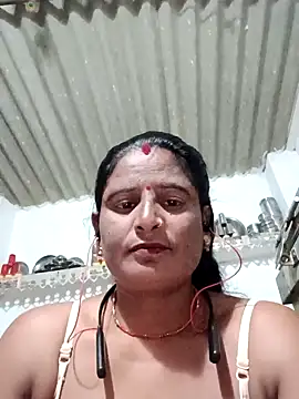 Snapshot of Mamta_cut25A chatting on 09/19/25, 04:18 Mamta cut25A online show from 09/19/25, 04:18