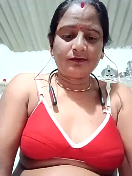Snapshot of Mamta_cut25A chatting on 09/20/25, 10:11 Mamta cut25A online show from 09/20/25, 10:11