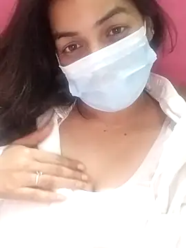 Snapshot of the_saavi chatting on 11/29/25, 05:27 the saavi online show from 11/29/25, 05:27