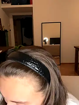 SophiiaStarr online show from 09/16/25, 06:42