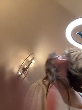 SophiiaStarr online show from 01/06/26, 08:23