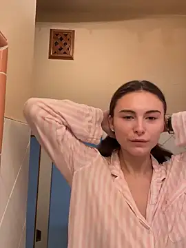 SophiiaStarr online show from 02/13/26, 02:02