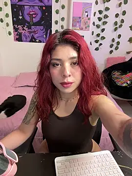 Snapshot of SamanthaShelby chatting on 09/23/25, 04:26 SamanthaShelby online show from 09/23/25, 04:26