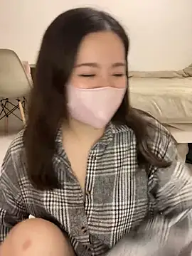 NATSUMI00 online show from 12/18/25, 03:29