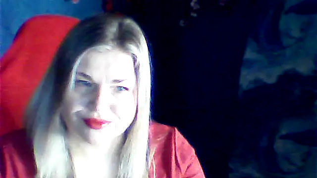 Snapshot of Nayvessa chatting on 11/02/25, 11:12 Nayvessa online show from 11/02/25, 11:12