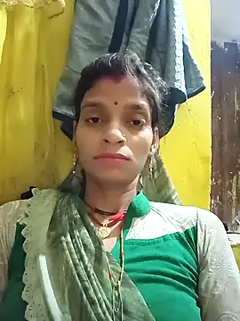 Snapshot of Punam_jindal chatting on 10/10/25, 12:20 Punam jindal online show from 10/10/25, 12:20