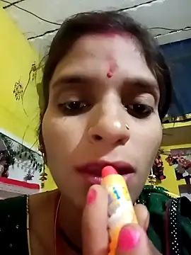 Snapshot of Punam_jindal chatting on 10/24/25, 10:55 Punam jindal online show from 10/24/25, 10:55