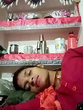 Snapshot of Punam_jindal chatting on 10/27/25, 03:27 Punam jindal online show from 10/27/25, 03:27