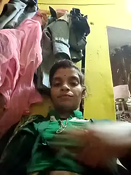 Snapshot of Punam_jindal chatting on 10/28/25, 03:36 Punam jindal online show from 10/28/25, 03:36