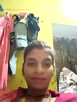 Snapshot of Punam_jindal chatting on 10/29/25, 03:47 Punam jindal online show from 10/29/25, 03:47