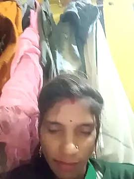 Snapshot of Punam_jindal chatting on 11/11/25, 02:39 Punam jindal online show from 11/11/25, 02:39