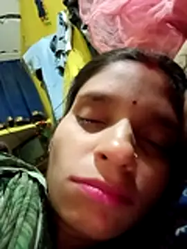 Snapshot of Punam_jindal chatting on 11/21/25, 03:22 Punam jindal online show from 11/21/25, 03:22