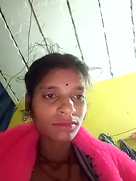 Snapshot of Punam_jindal chatting on 12/13/25, 11:10 Punam jindal online show from 12/13/25, 11:10