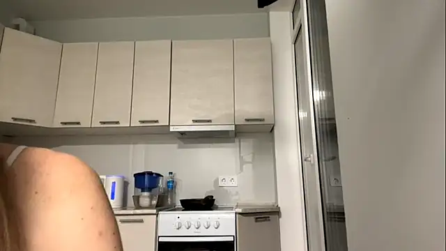 Denni Spilber online show from 09/23/25, 04:54