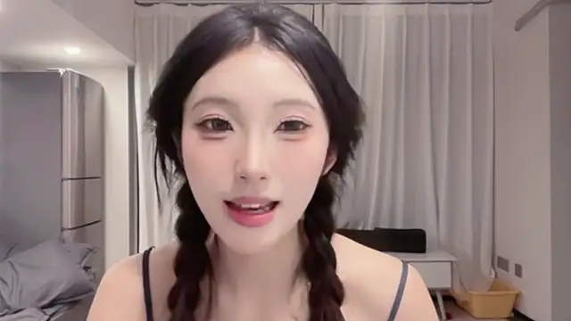 ZhaoZhao-ZM online show from 09/26/25, 01:04