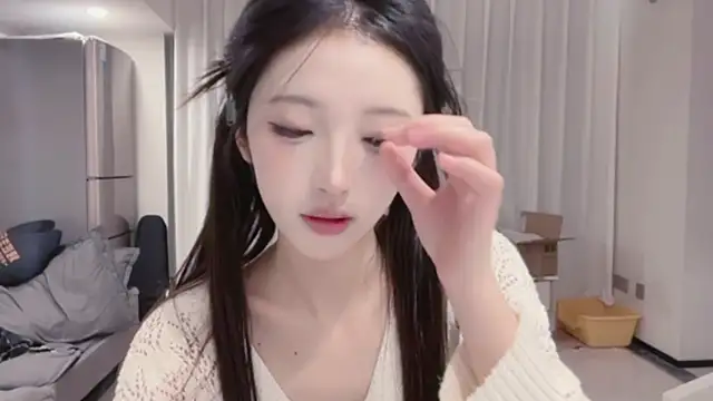 ZhaoZhao-ZM online show from 10/15/25, 01:22