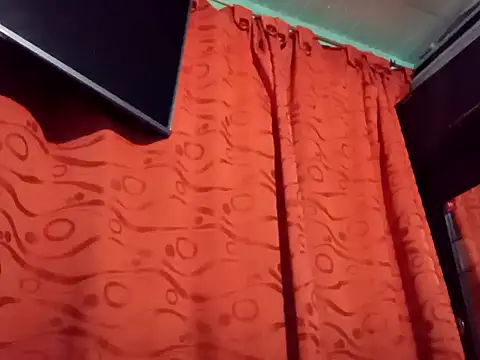 True Di online show from 09/21/25, 01:07