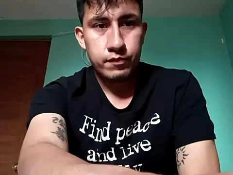 True Di online show from 10/25/25, 04:02