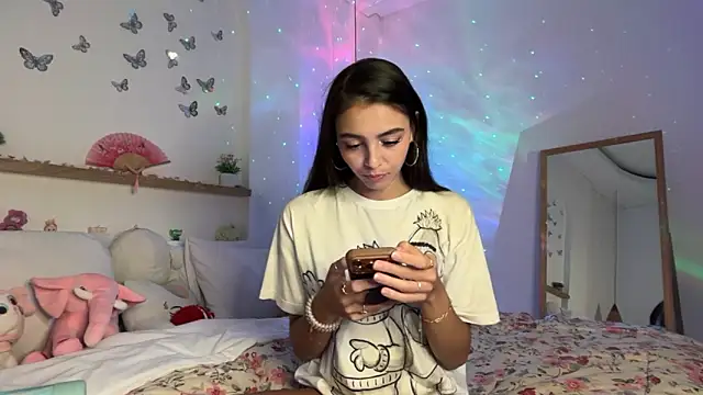 keirasworld online show from 03/25/26, 12:38