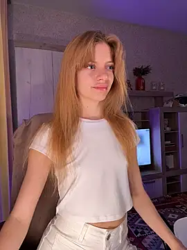 Snapshot of mari__papi chatting on 07/11/26, 04:10 mari papi online show from 07/11/26, 04:10