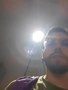 Snapshot of DanteWinter chatting on 12/21/25, 01:13 DanteWinter online show from 12/21/25, 01:13