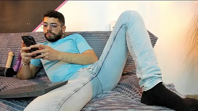 Snapshot of DanteWinter chatting on 03/02/26, 05:08 DanteWinter online show from 03/02/26, 05:08