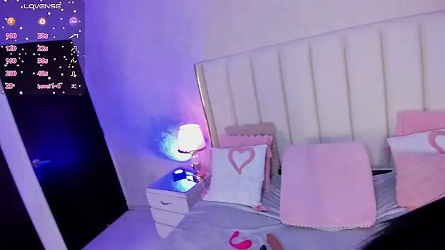 MadissonBonny  online show from 04/10/26, 08:57