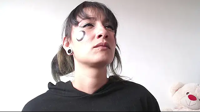 Cortana2 0 online show from 10/16/25, 04:19