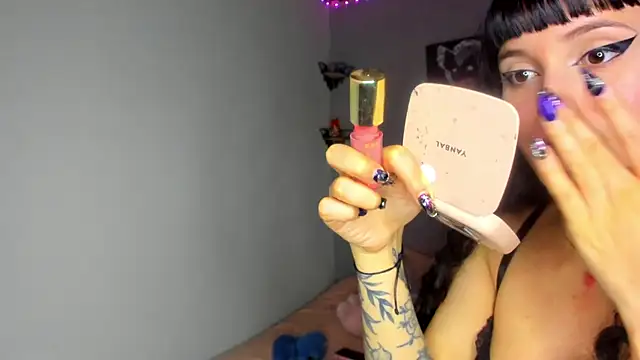 XBODTRIIPX online show from 04/23/26, 02:46