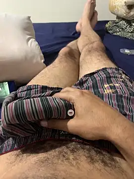 Snapshot of dicktime90 chatting on 12/04/25, 07:00 dicktime90 online show from 12/04/25, 07:00