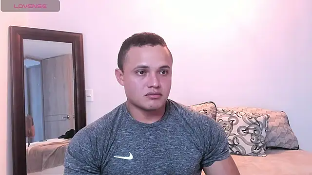 KingLevi01 online show from 09/15/25, 07:58