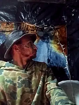 Mrluckstick online show from 04/20/26, 06:16