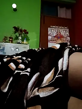 Snapshot of Pyasibaby0987 chatting on 10/29/25, 06:20 Pyasibaby0987 online show from 10/29/25, 06:20