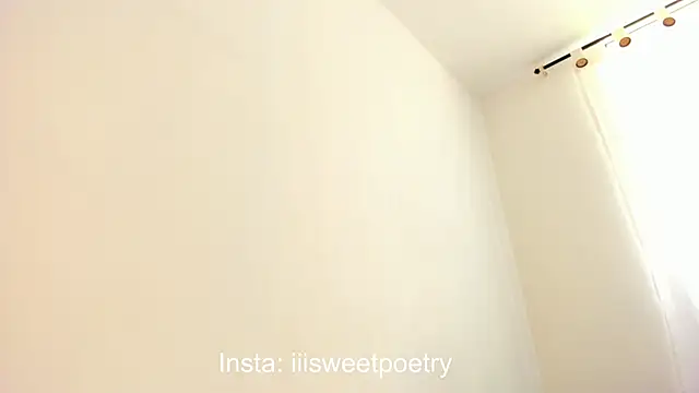 Sweet poetryy online show from 10/28/25, 01:58