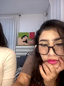 Snapshot of Sweet_and_Rous0 chatting on 09/16/25, 03:18 Sweet and Rous0 online show from 09/16/25, 03:18