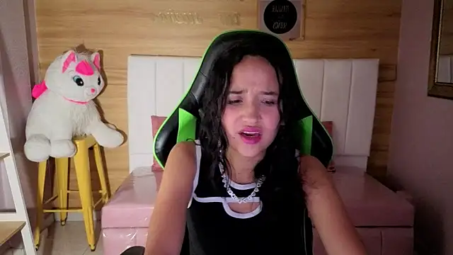 bella vibess s online show from 04/16/26, 12:50