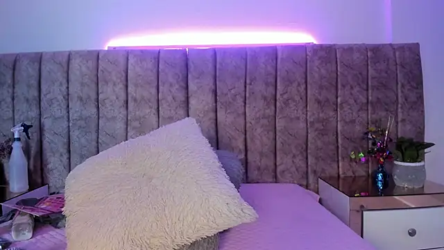 Ambeer fox  online show from 04/20/26, 01:25