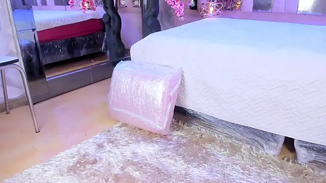 BizzyNoar online show from 09/20/25, 10:55