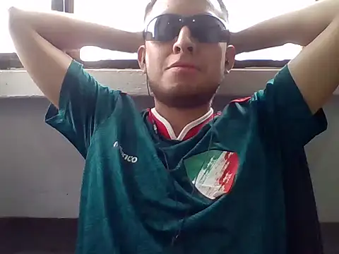 aczinovelez342 online show from 11/02/25, 08:11