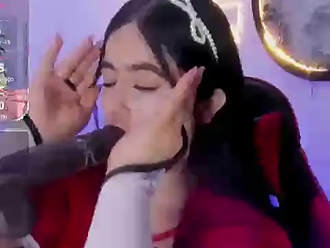 Snapshot of lana_grenville chatting on 10/08/25, 04:59 lana grenville online show from 10/08/25, 04:59