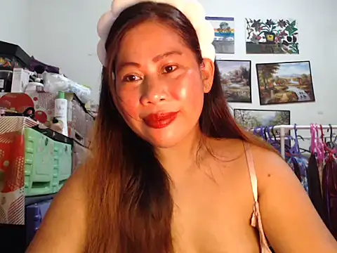 filipina beauty online show from 11/30/25, 06:12