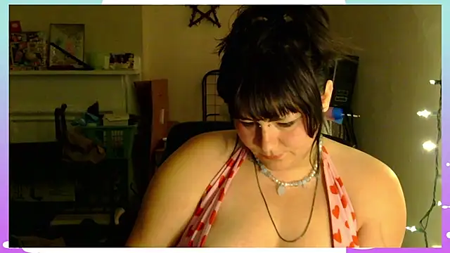 PeakoBunny online show from 11/09/25, 03:16