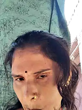 Snapshot of Love_bhabi chatting on 11/18/25, 08:08 Love bhabi online show from 11/18/25, 08:08